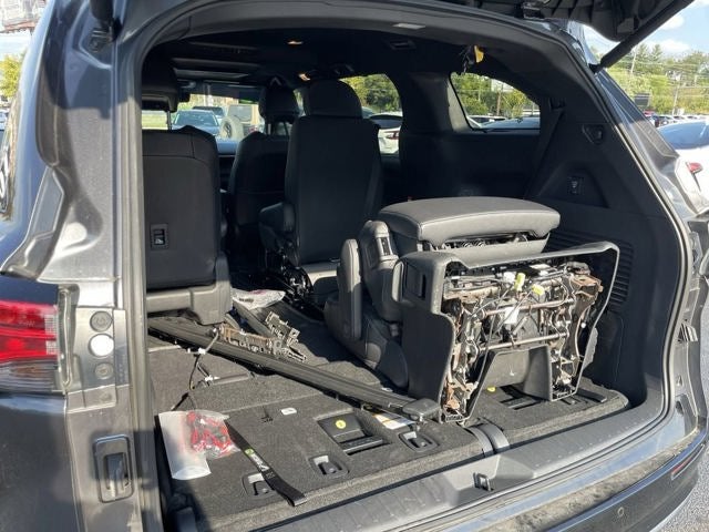 2025 Toyota Sienna Limited 7 Passenger