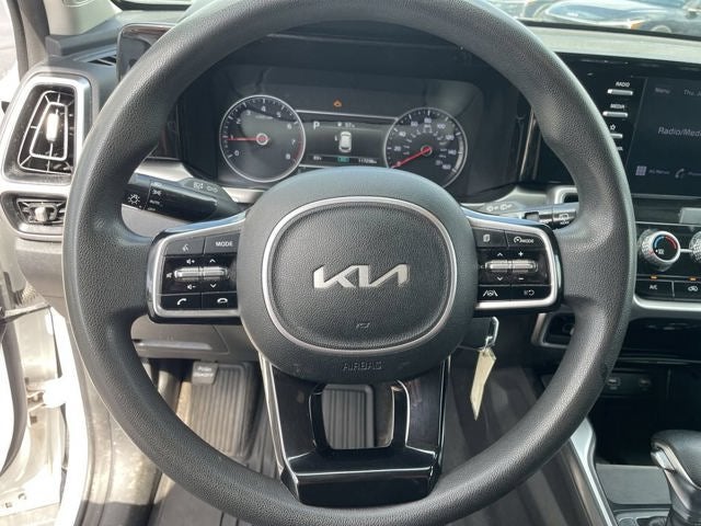 2022 Kia Sorento LX