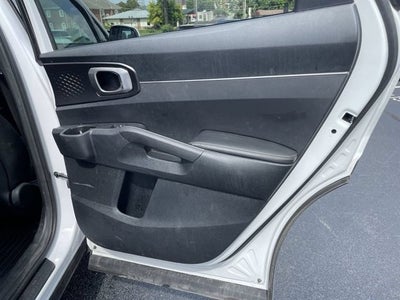 2022 Kia Sorento LX
