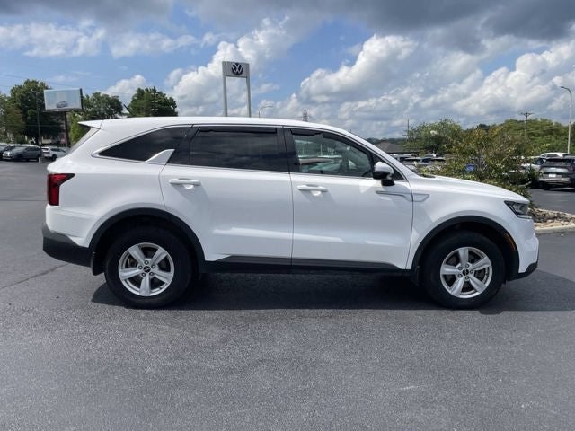 2022 Kia Sorento LX