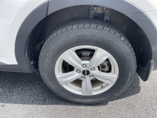 2022 Kia Sorento LX