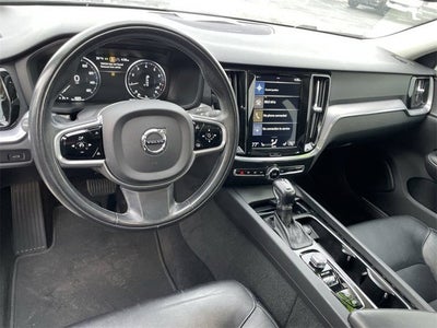 2020 Volvo S60 T6 Momentum