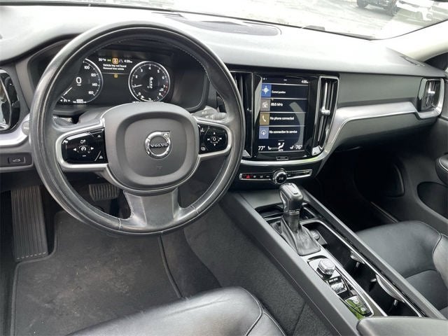 2020 Volvo S60 T6 Momentum