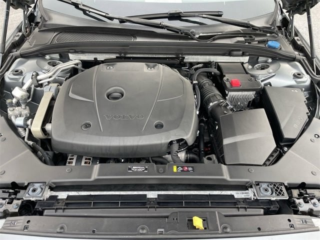 2020 Volvo S60 T6 Momentum