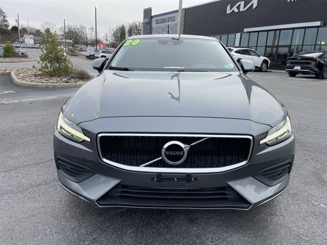 2020 Volvo S60 T6 Momentum