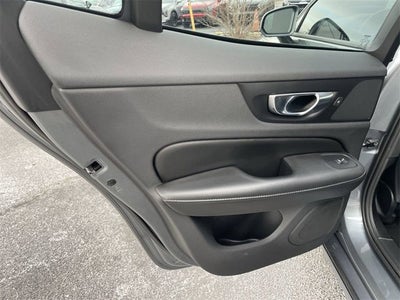 2020 Volvo S60 T6 Momentum