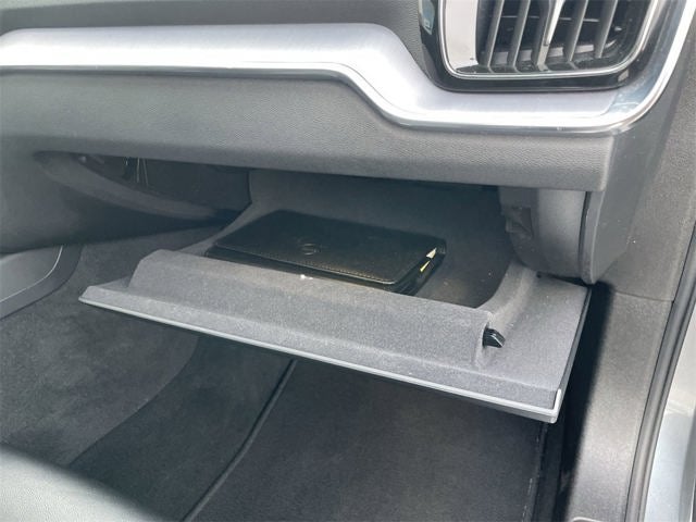 2020 Volvo S60 T6 Momentum