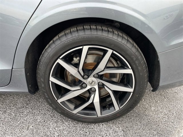 2020 Volvo S60 T6 Momentum