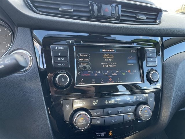 2022 Nissan Rogue Sport SV