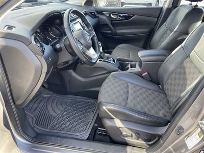 2022 Nissan Rogue Sport SV