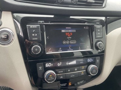 2022 Nissan Rogue Sport SV