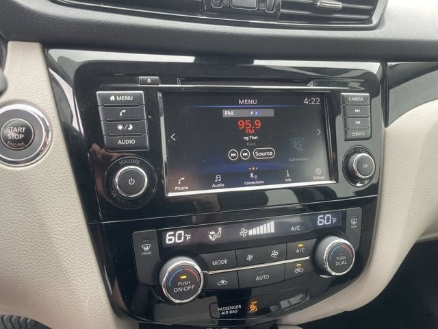 2022 Nissan Rogue Sport SV