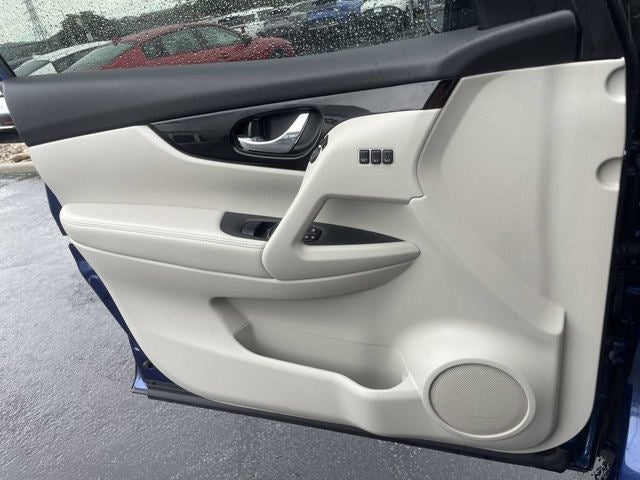 2022 Nissan Rogue Sport SV