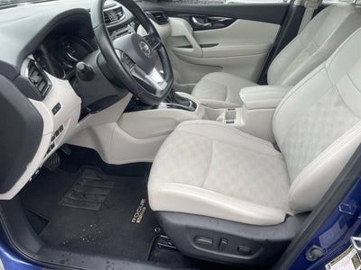 2022 Nissan Rogue Sport SV