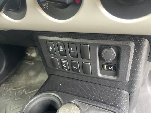 2014 Toyota FJ Cruiser Base