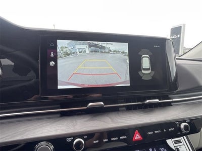 2024 Kia Carnival EX