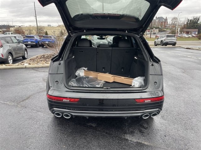 2022 Audi SQ5 Premium Plus quattro