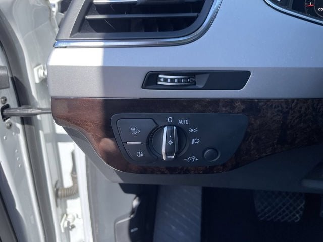 2019 Audi Q7 45 SE Premium Plus quattro