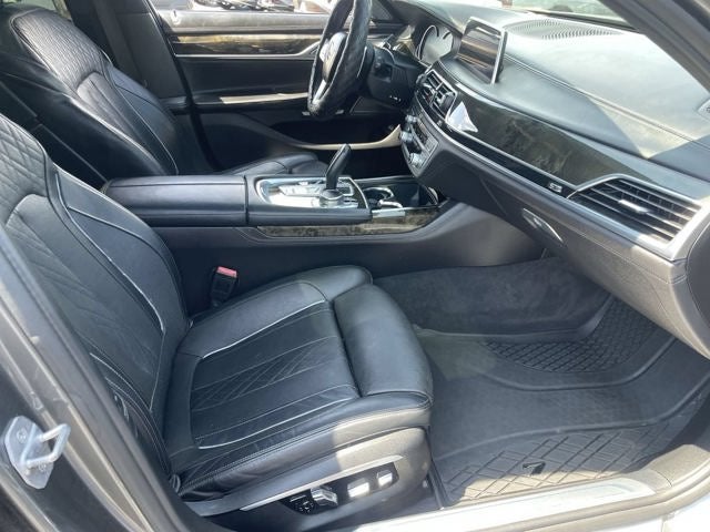 2016 BMW 7 Series 750i