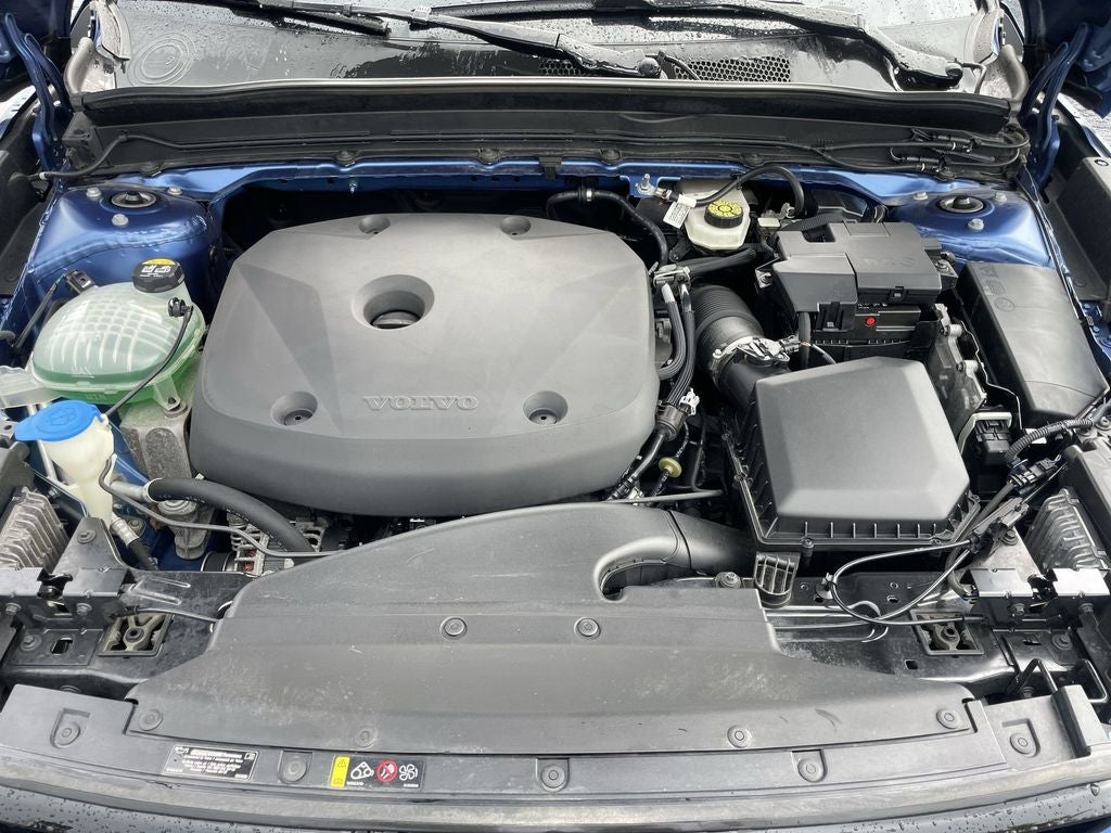 2020 Volvo XC40 R-Design