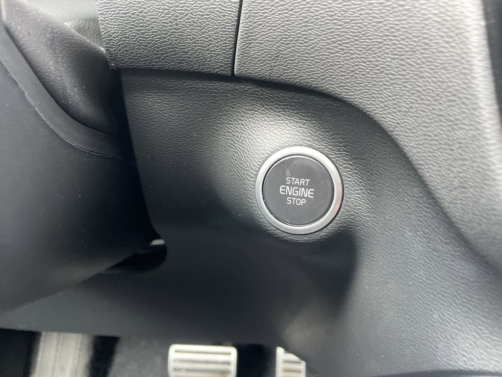 2020 Volvo XC40 R-Design